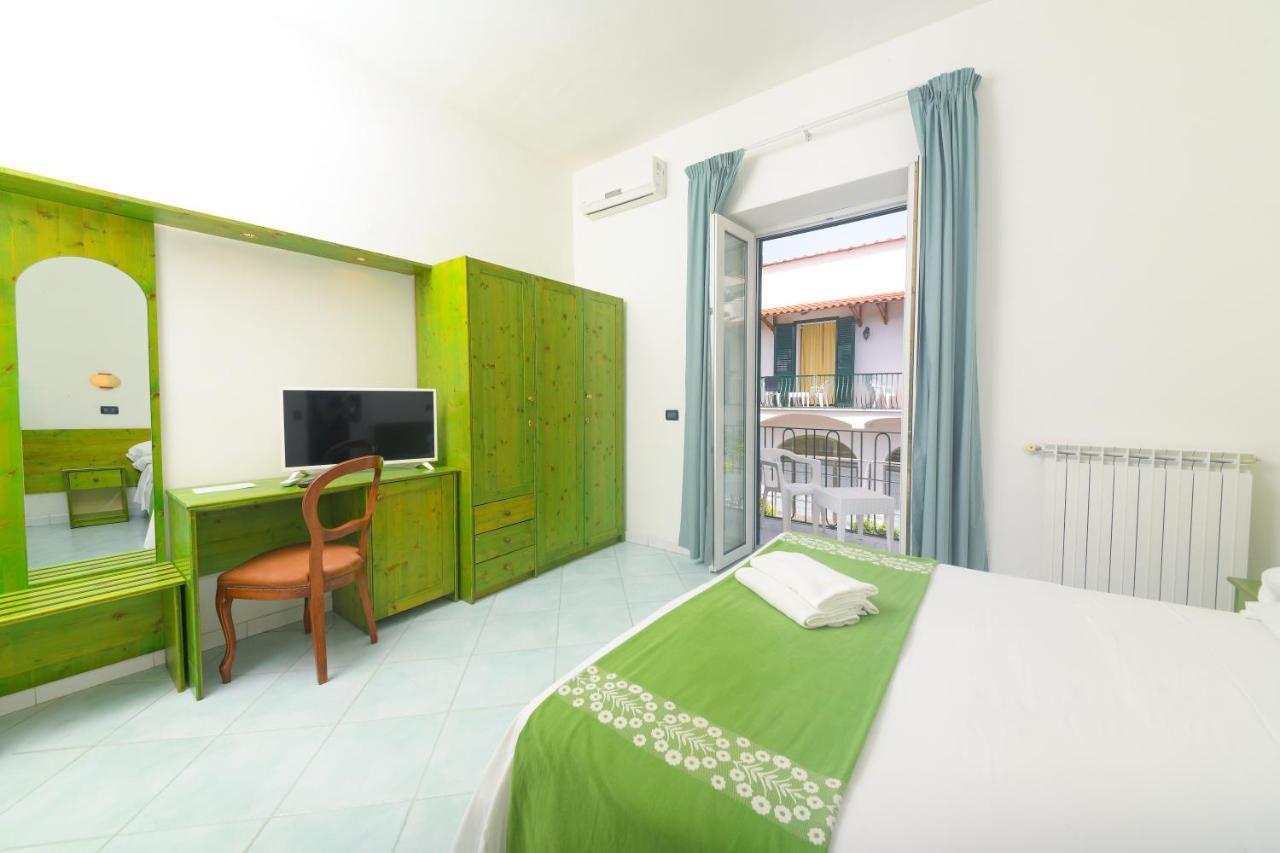 Hotel Pineta 3*