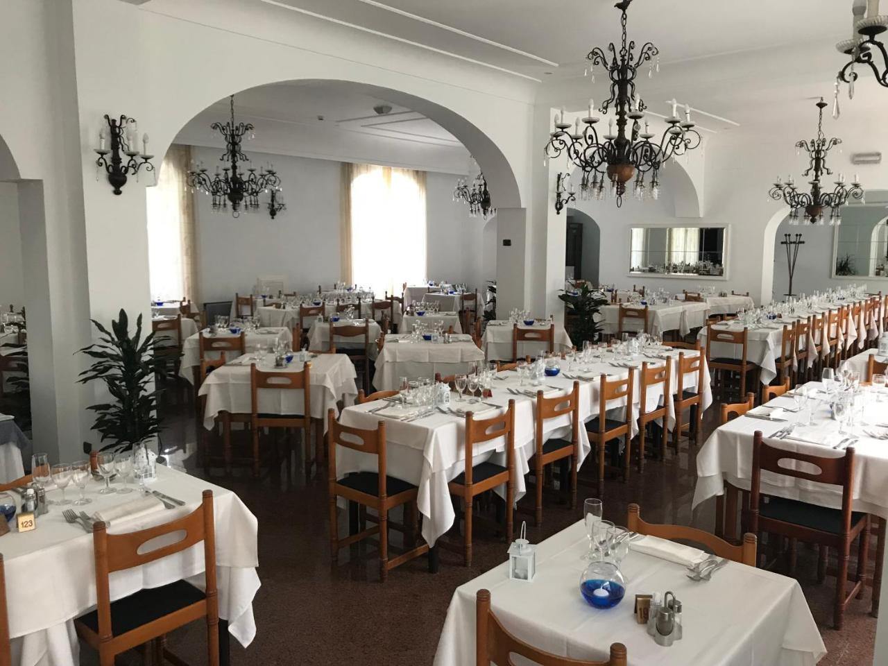 Hotel Pineta 3*